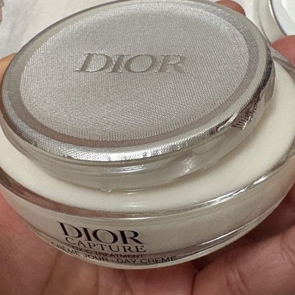Dior Capture OX-C Treatment Day Cream-Sealed NWOB - Picture 2 of 3